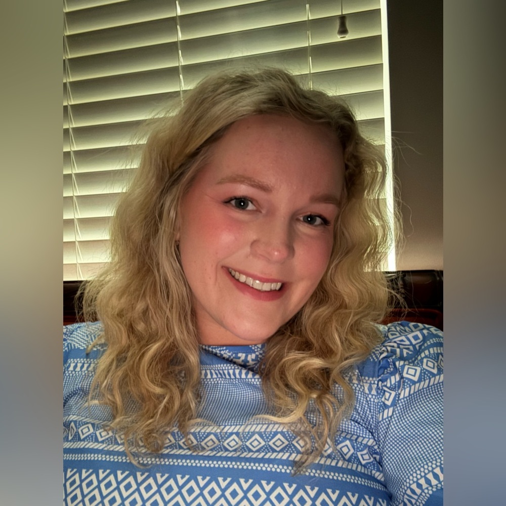 Meet your Posher, Caitlyn